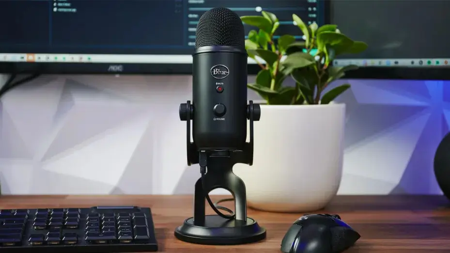 מיקרופון מקצועי דגם Blue Yeti USB מבית Logitech