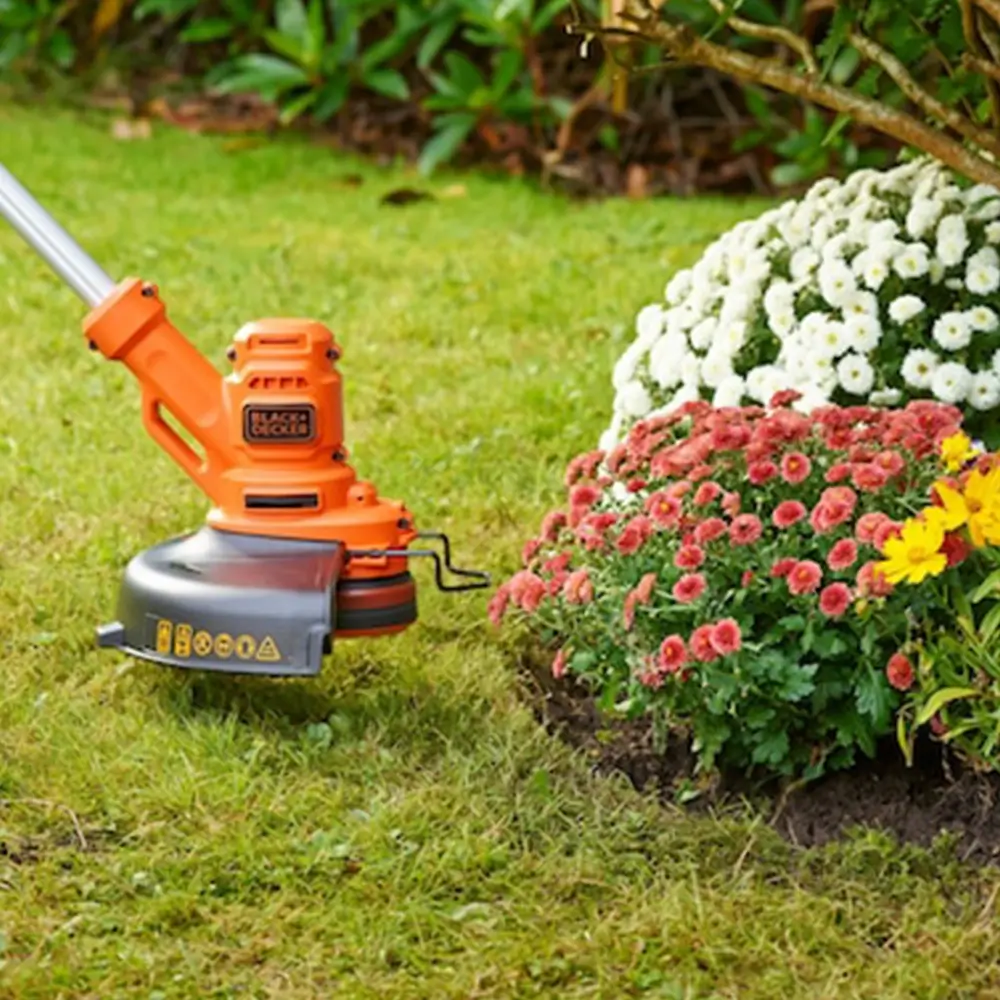חרמש גוזם חשמלי BESTA525-QS מבית Black & Decker