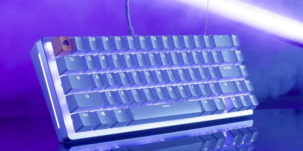 מקלדת גיימינג מכאנית GMMK 2 65 RGB ISO מבית Glorious.