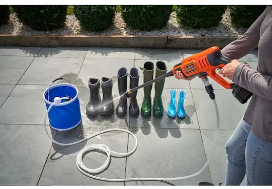 מכשיר ניקוי בלחץ ללא סוללה BCPC18B-XJ מבית Black & Decker