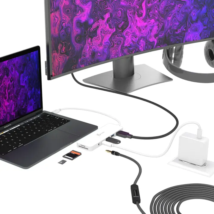רכזת USB-C Multi-Port Hub Power Delivery מבית J5CRATE