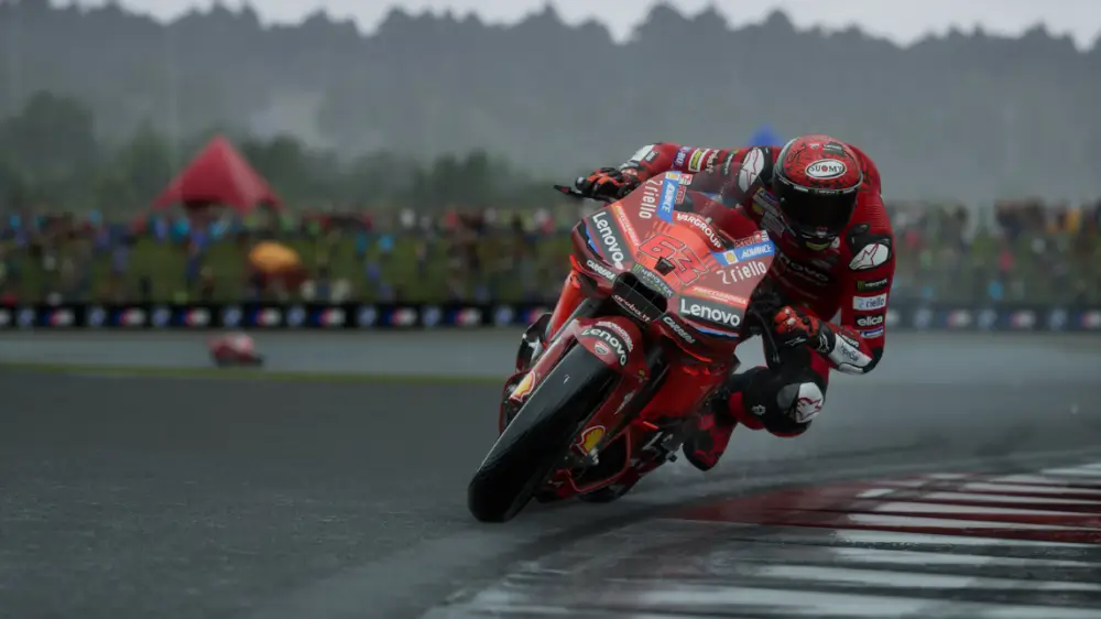 MotoGP25 אחד הרכבים במסלול המירוץ