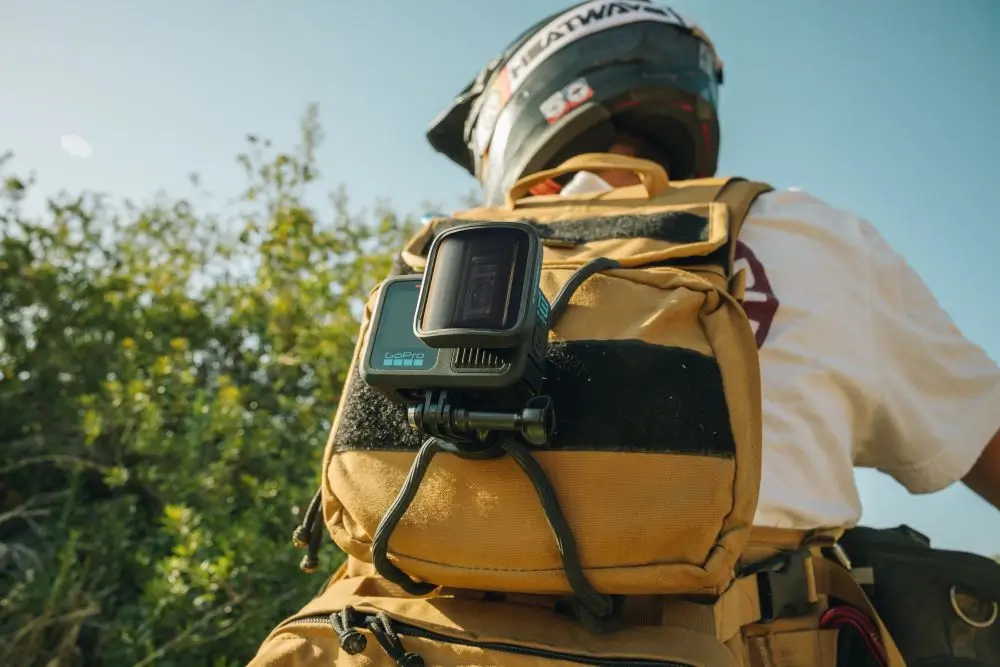 תושבת אחיזה גמישה (featuring Gear Ties) Flexible Grip Mount מבית GoPro