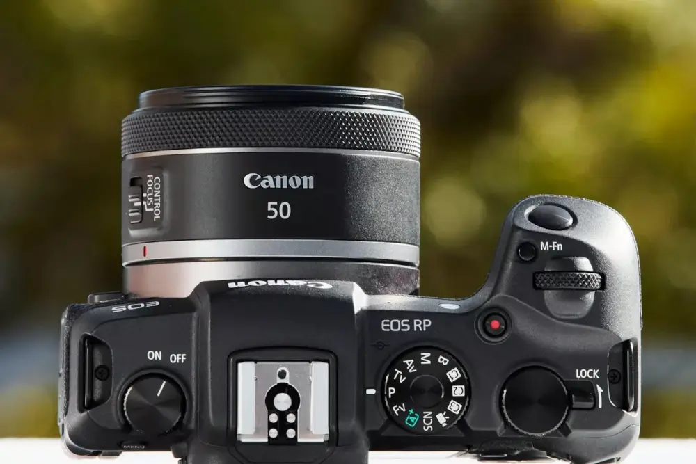 עדשת RF 50MM F1.8 STM