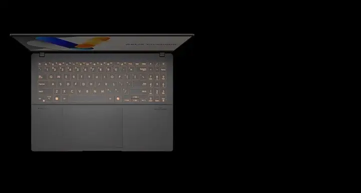 מקלדת המתקדמת שלו כוללת תאורת RGB