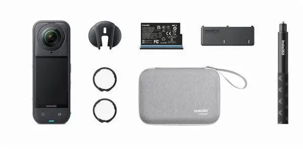 קיט מצלמת אקסטרים X5 Essential Bundle Insta360